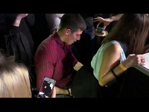 ❤️ Sex real într-un club de noapte rusesc. O rusoaică de 18 ani în anus și vagin futută într-un club de noapte ☑   at ro.hentaisea-com.ru